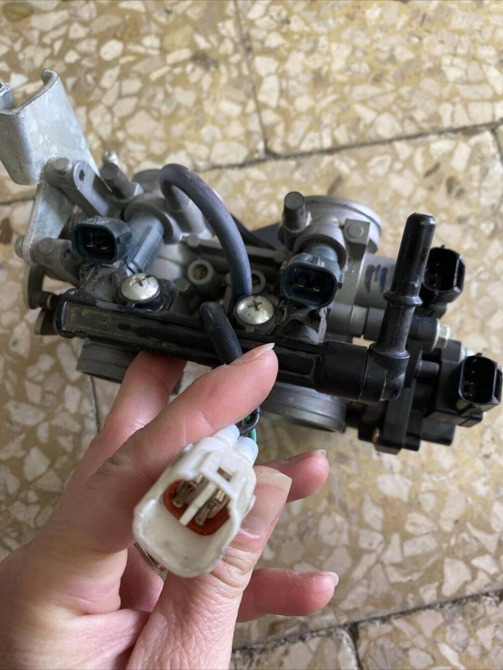 Iniettori Kawasaki Ninja250 2008/2012 Cod. 1616301