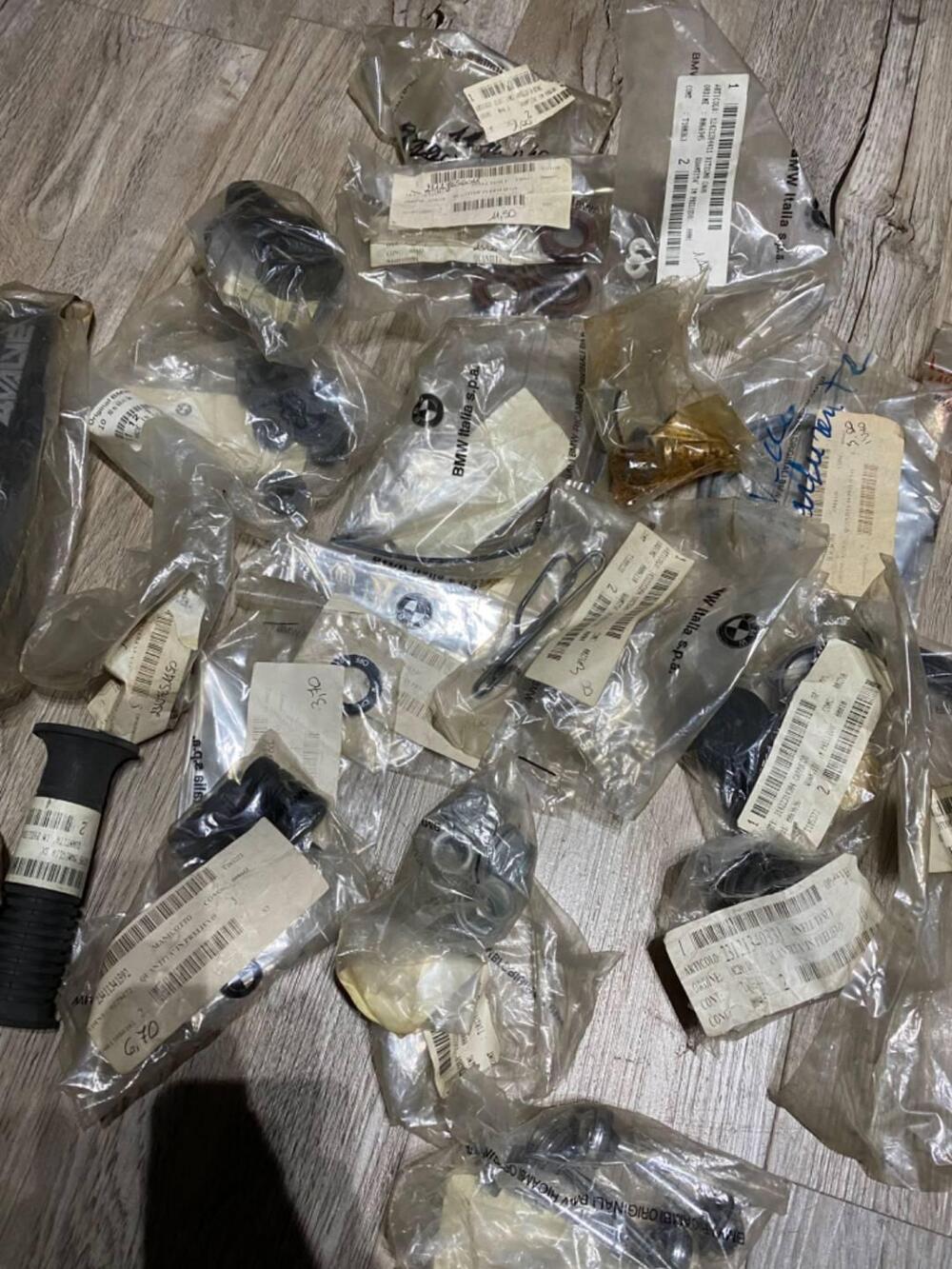 stock ricambi bmw R850/1100/1200/1150 (3)