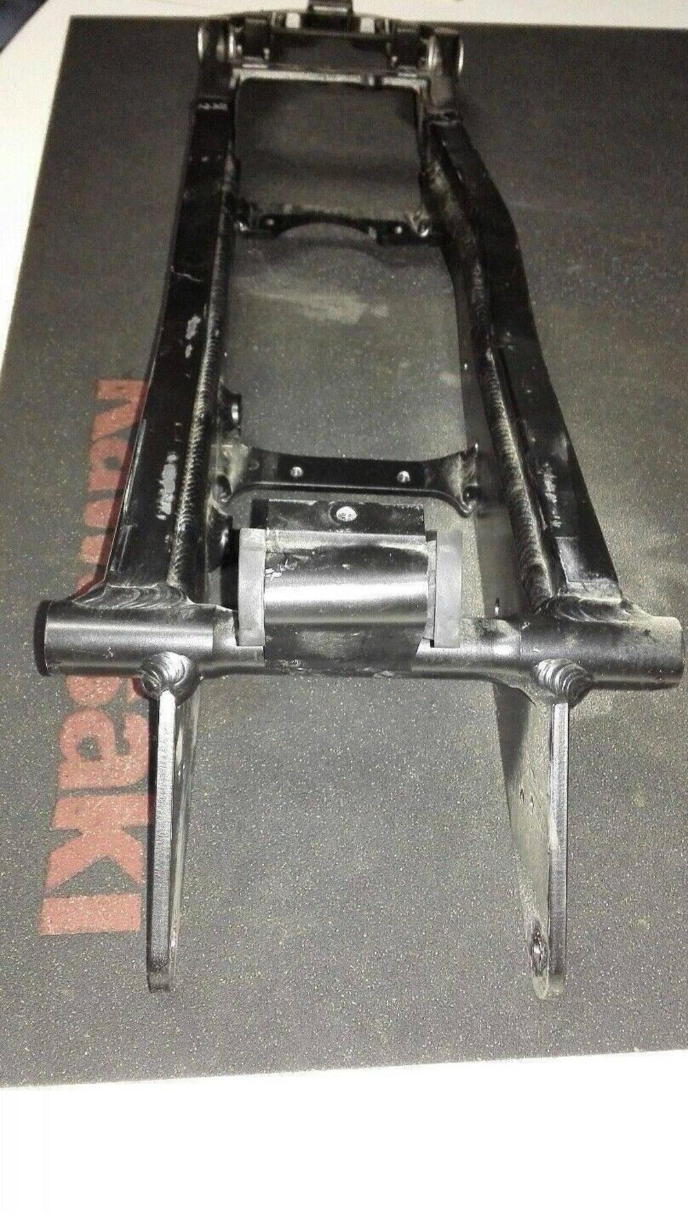 telaietto posteriore kawasaki zx6 07/08 (2)