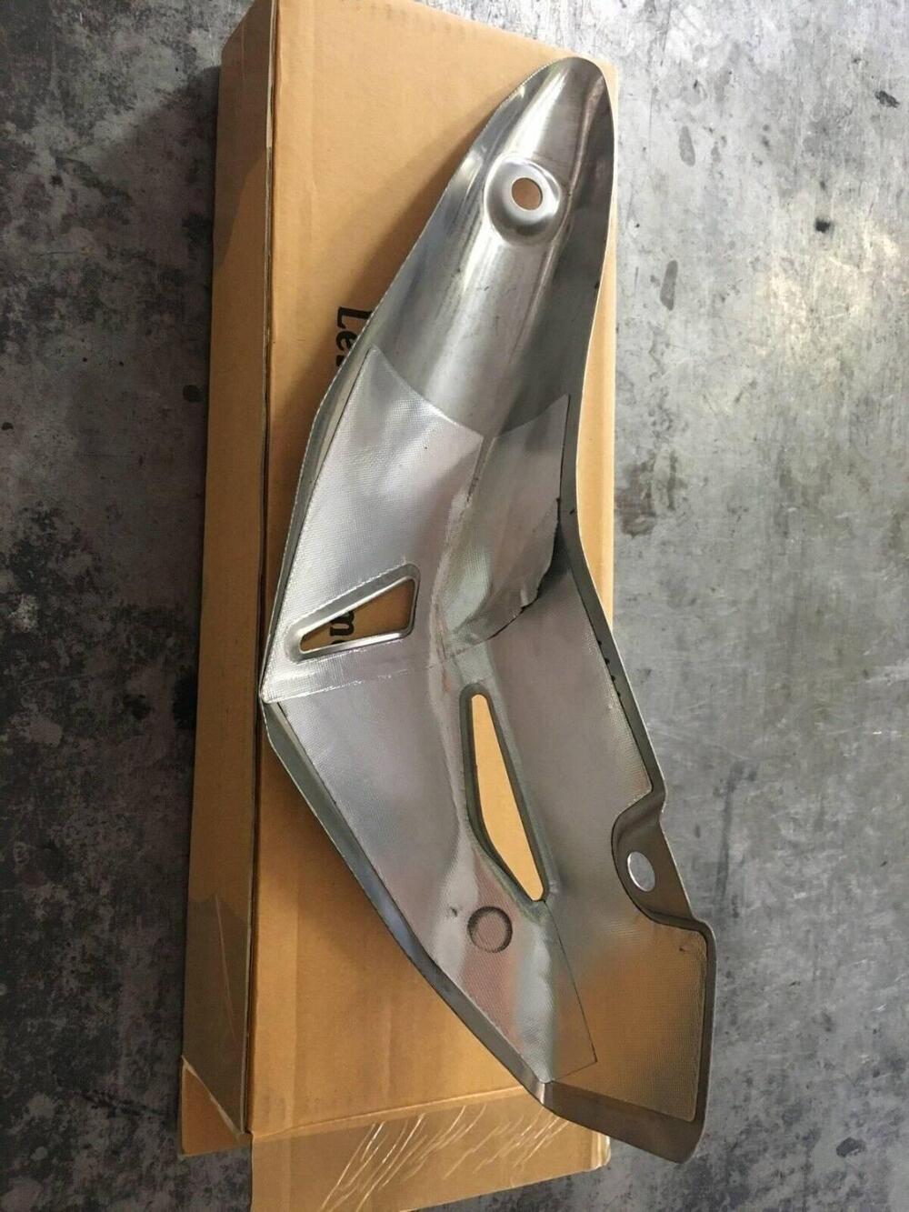 Protezione Laterale Marmitta Kawasaki Z900 17/19 (3)