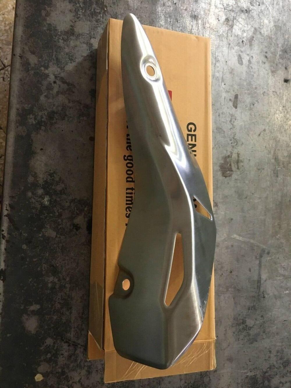 Protezione Laterale Marmitta Kawasaki Z900 17/19 (4)