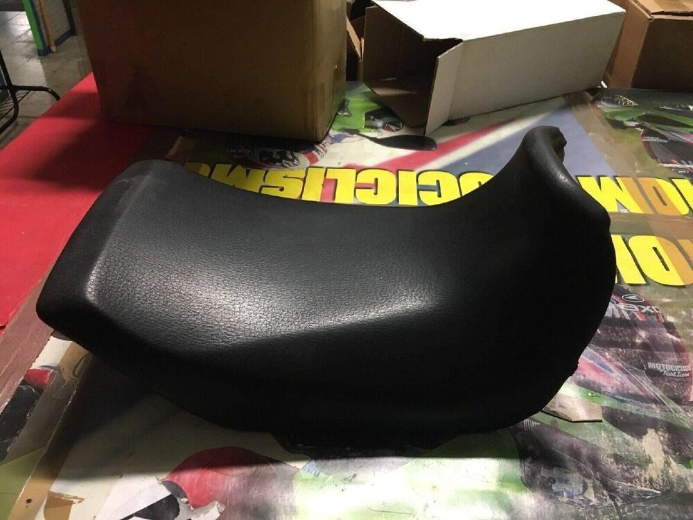 sella kawasaki gpz rx 1000 del 1986 (4)