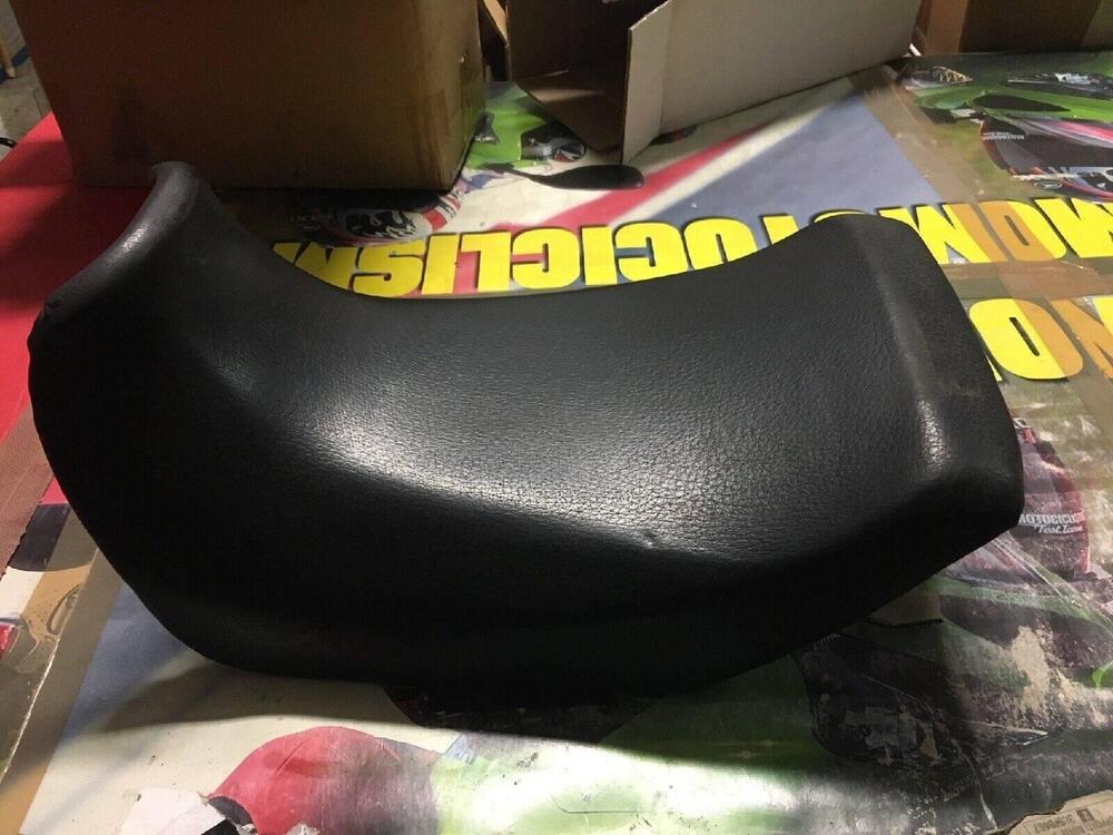 sella kawasaki gpz rx 1000 del 1986 (6)