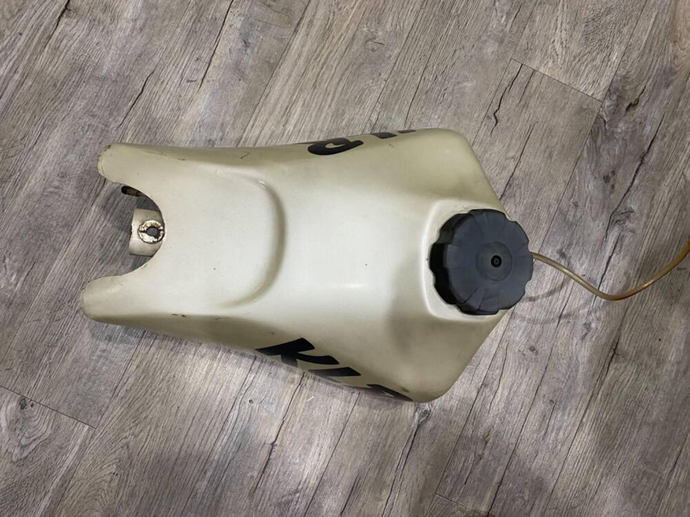 Serbatoio Kawasaki klr600 (3)