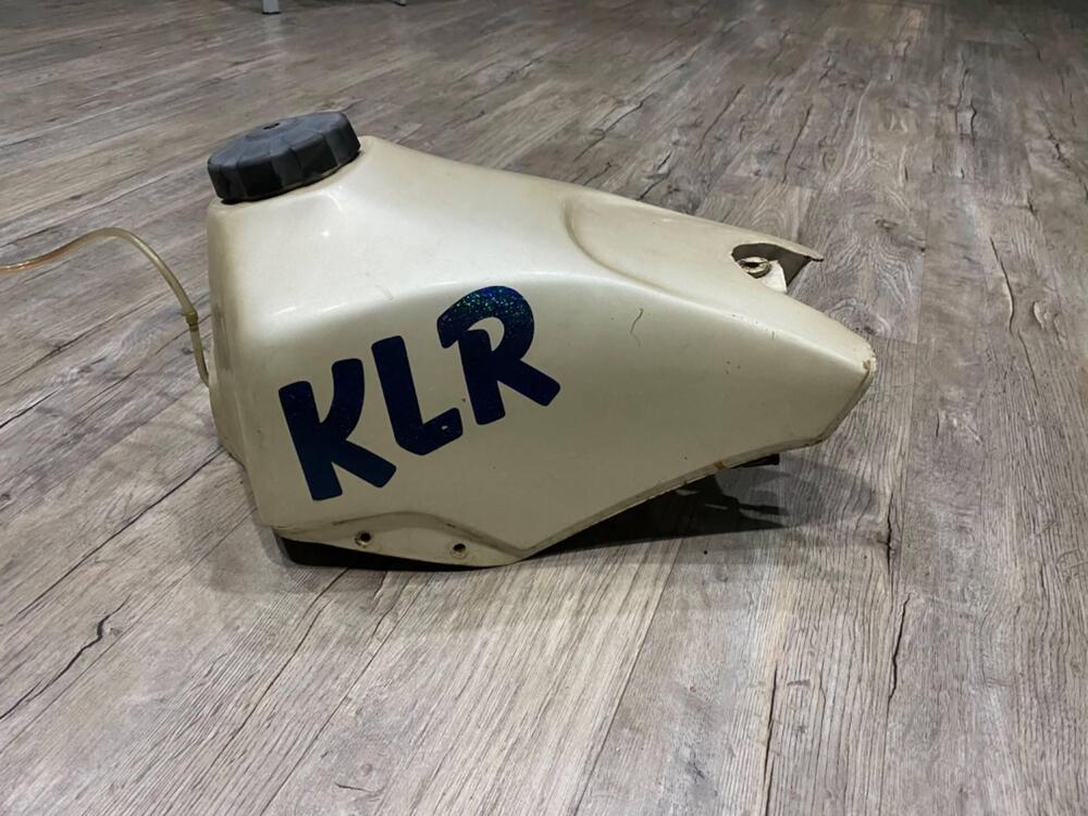 Serbatoio Kawasaki klr600 (5)