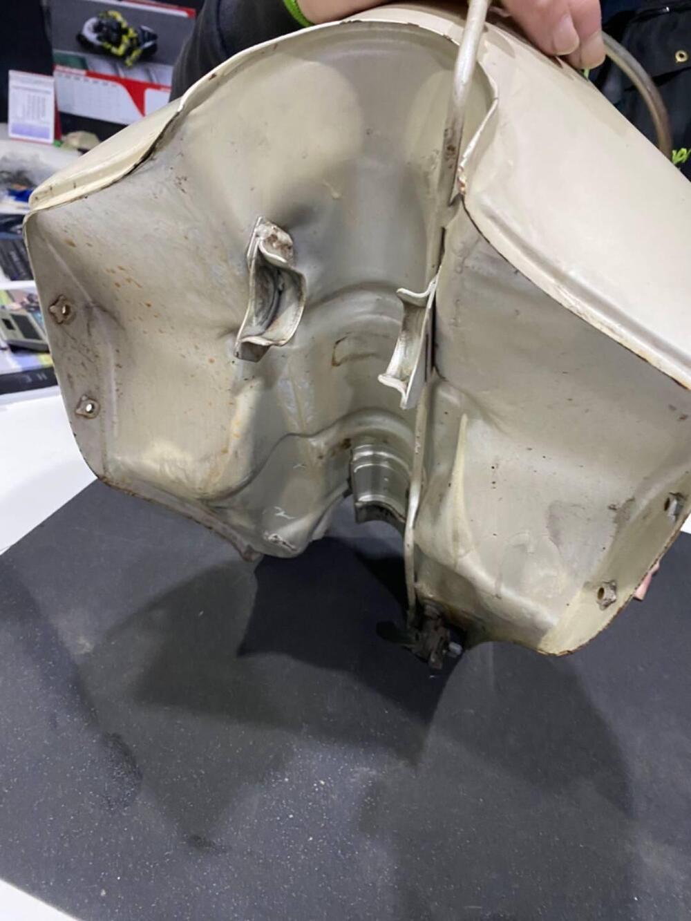 Serbatoio Kawasaki klr600 (7)