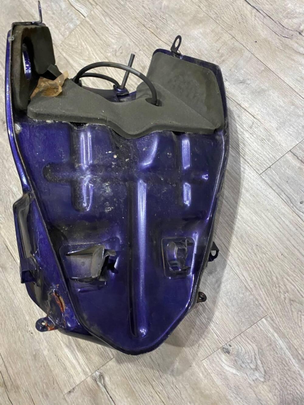 Serbatoio kle500 91/94 Kawasaki (5)