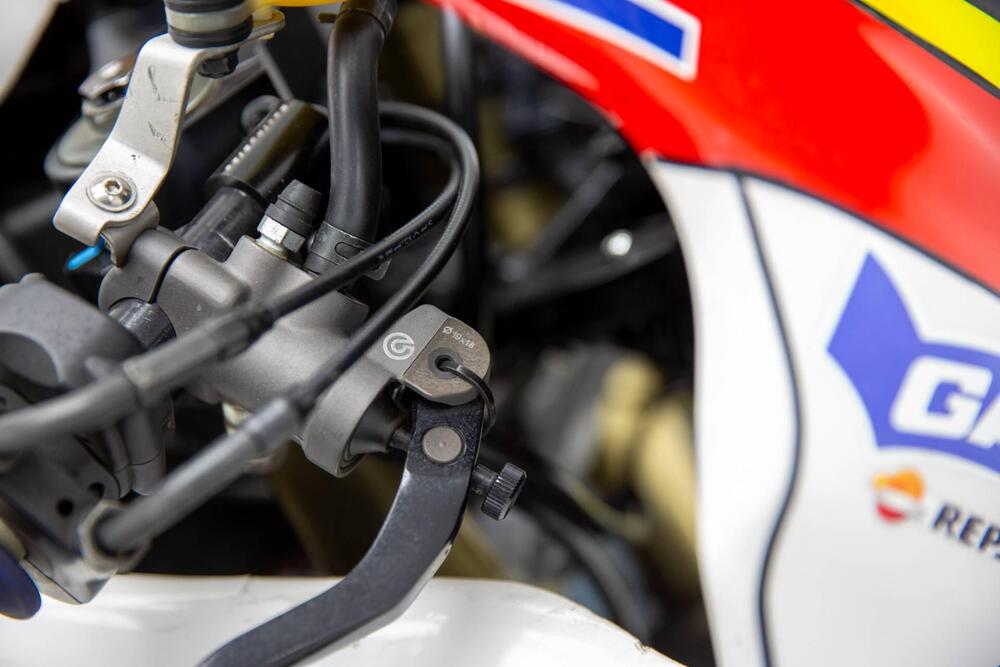 Honda CBR 1000 RR Fireblade (2008 - 11) (11)