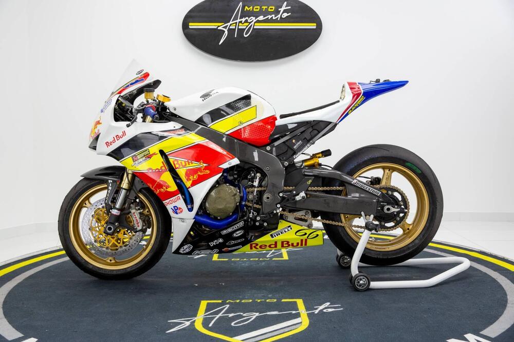 Honda CBR 1000 RR Fireblade (2008 - 11) (17)