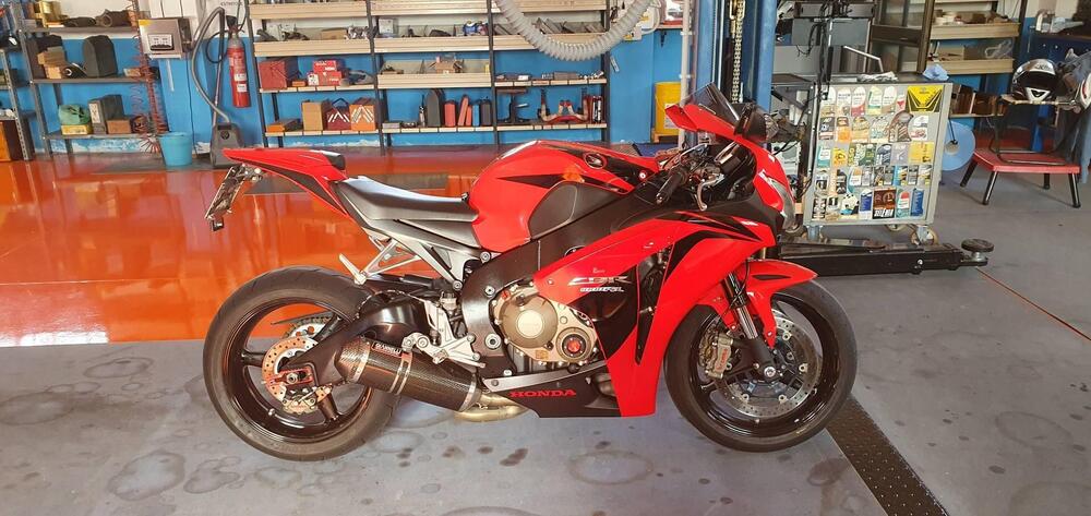 Honda CBR 1000 RR Fireblade (2008 - 11) (4)