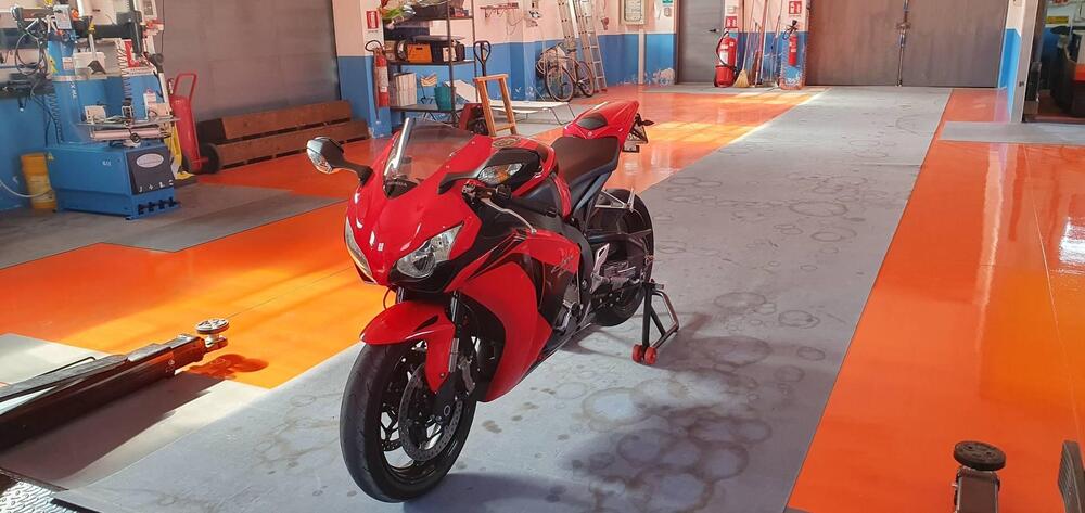 Honda CBR 1000 RR Fireblade (2008 - 11) (10)