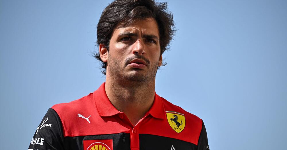 Carlos Sainz, tornano le lamentele contro Ferrari: &ldquo;Sono stato sacrificato per Leclerc&rdquo;