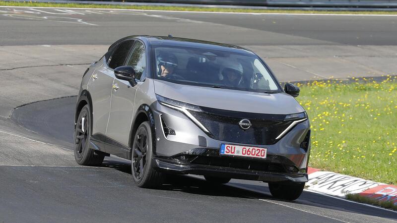 Nissan Ariya Nismo, Suv elettrico con prestazioni da Formula E [Foto Spia]