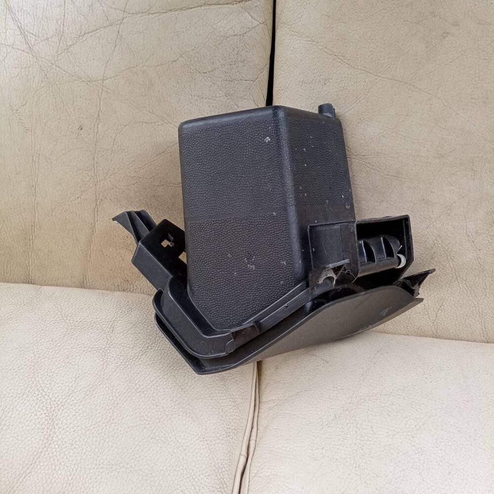 Porta Oggetti Destro Comleto per Kymco Downtown 12