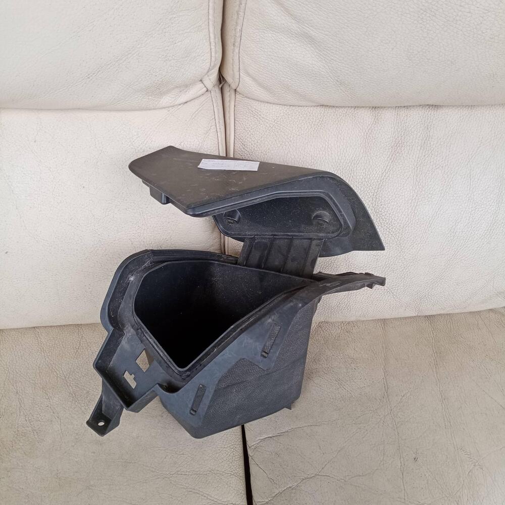 Porta Oggetti Destro Comleto per Kymco Downtown 12 (2)