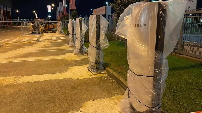 Tesla Supercharger V4 anche a San Giuliano Milanese