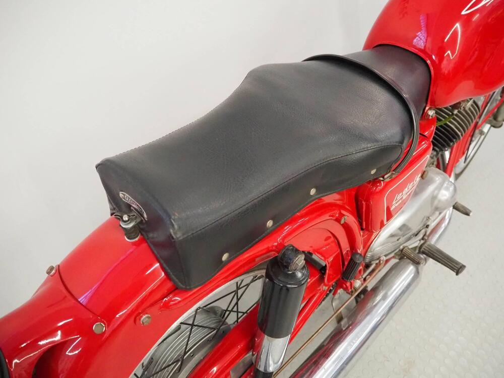 Moto Guzzi Lodola 175 (10)