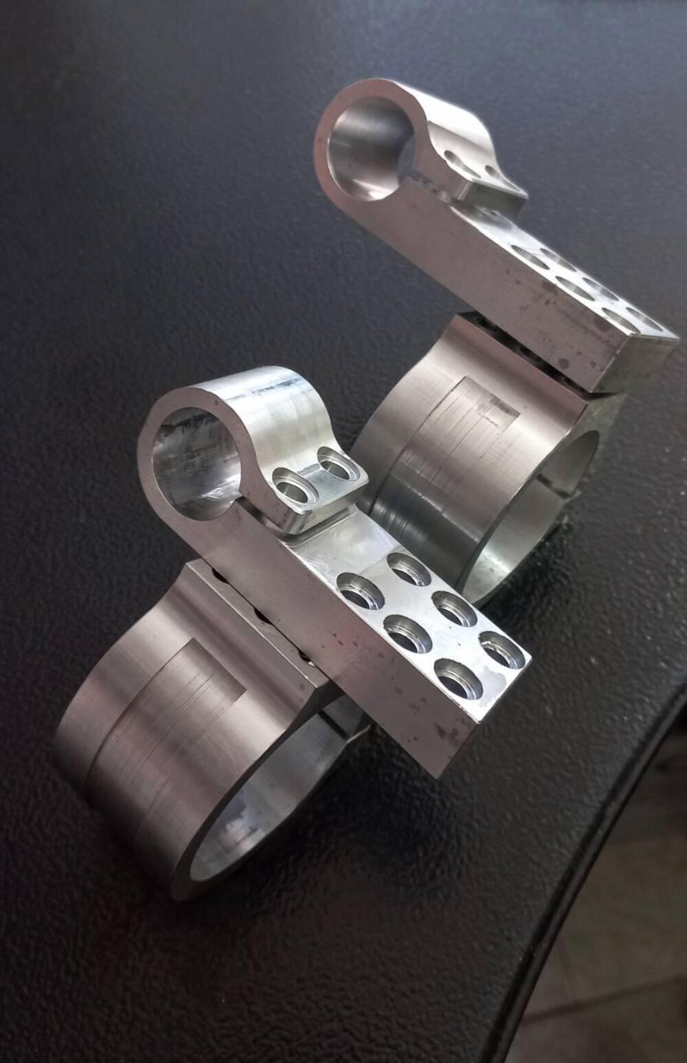 Semimanubrio regolabile in altezza diam 50 by X-Ra X-Race Moto Setting