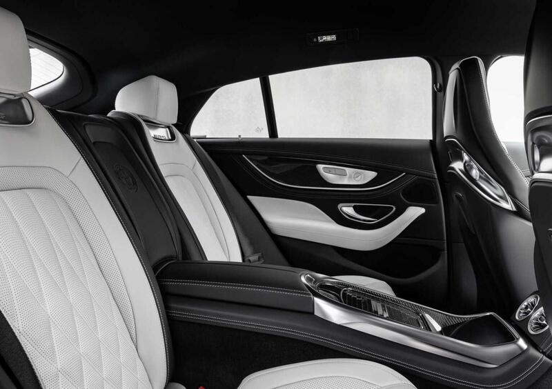 Mercedes-Benz AMG GT Coupé 4 (9)