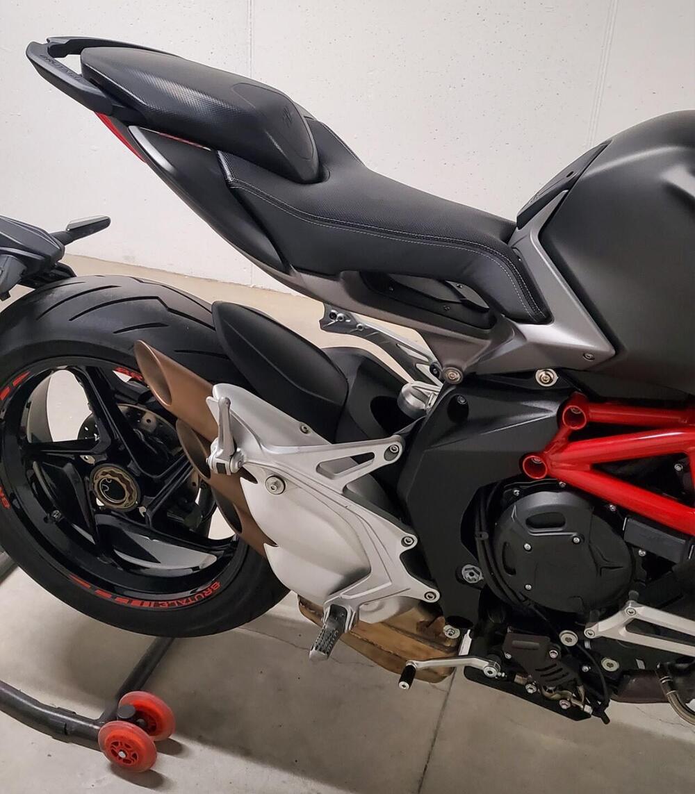 MV Agusta Brutale 800 EAS ABS (2016 - 19) (14)