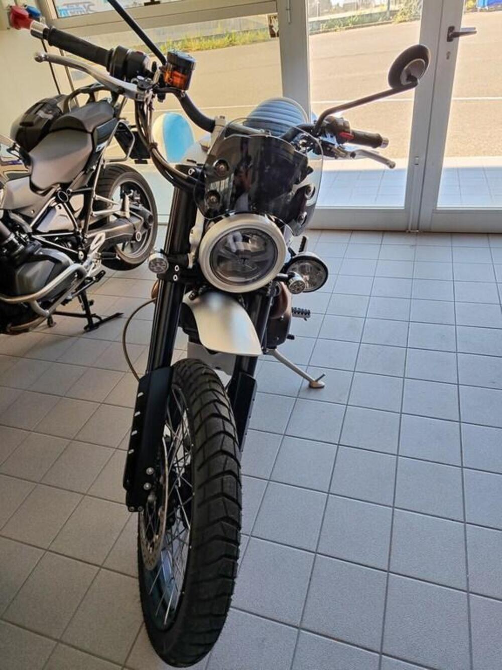 Triumph Scrambler 1200 XC (2019 - 20) (2)