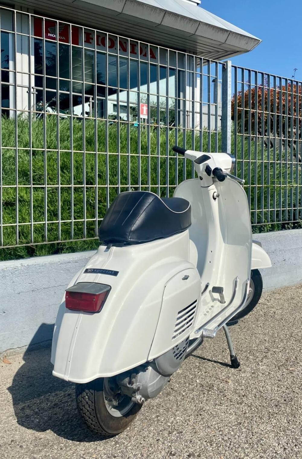 Piaggio Vespa 50 Special 4 marce (4)