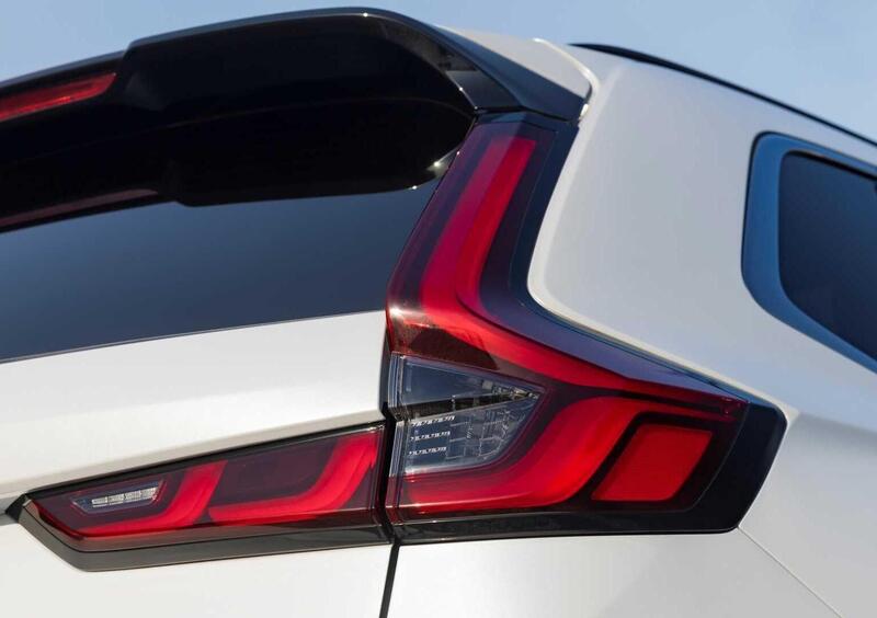 Honda CR-V (2023-->>) (14)