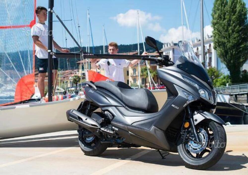 Kymco X-Town 300i (2021 - 24)
