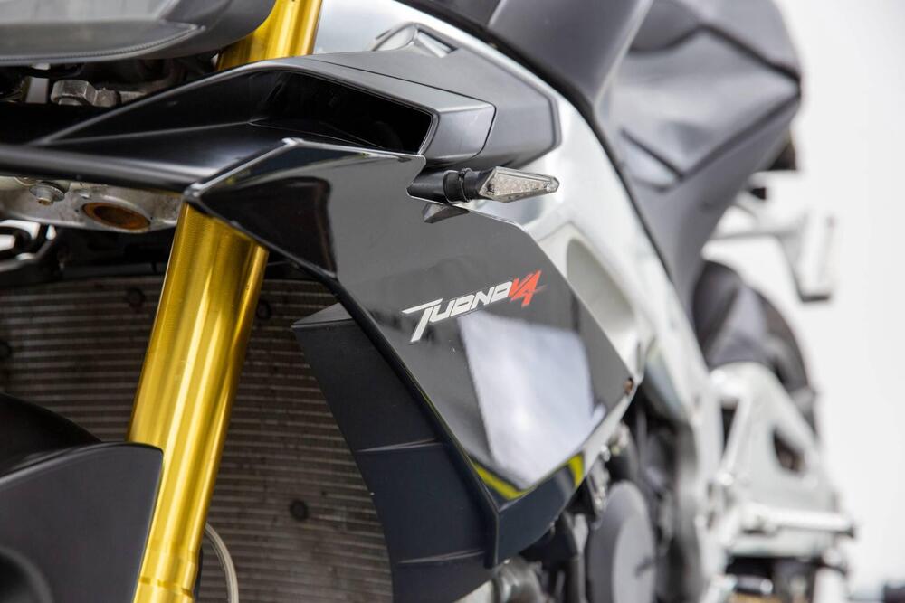 Aprilia Tuono V4 R (2011 - 15) (12)