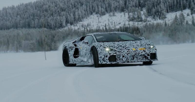 Lamborghini Revuelto, problemi allo scarico? [VIDEO]