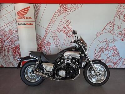 Yamaha V-Max 12 N usata