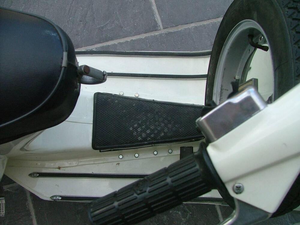 Piaggio vespa 125 primavera (6)