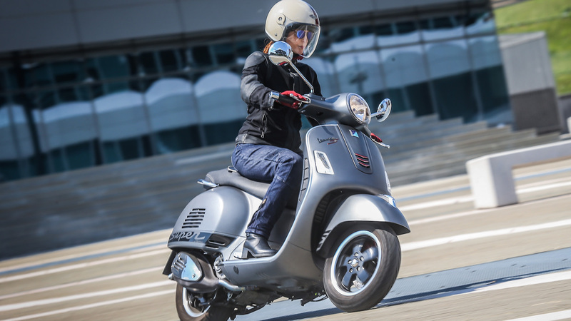 Vespa GTS 300 SuperSport