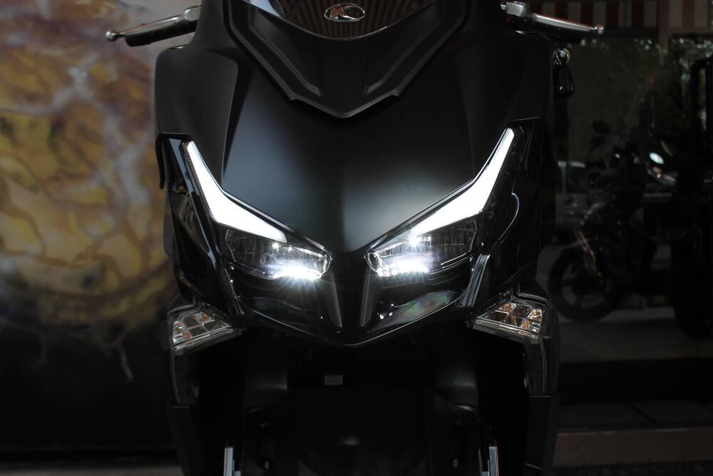 Kymco Xciting VS 400i (2023 - 25) (7)