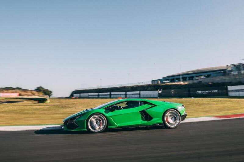 In fondo al rettilineo, prima del curvone, a 260 km/h