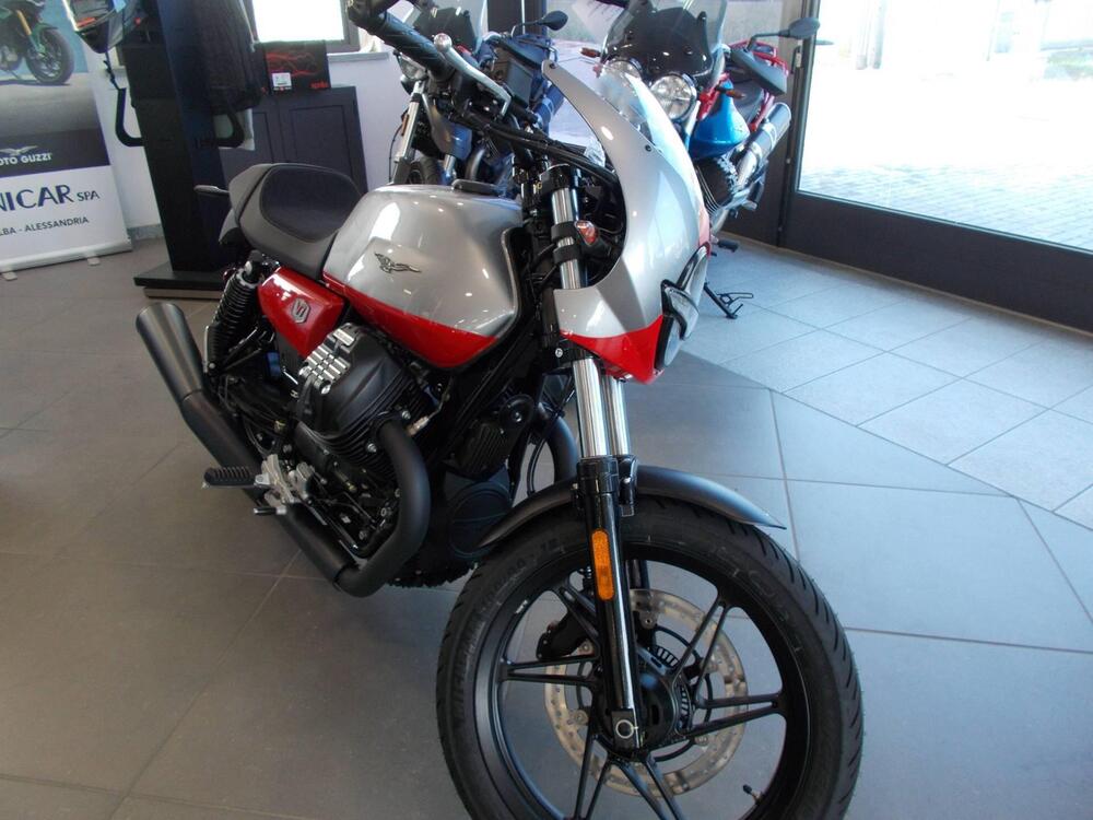Moto Guzzi V7 Stone Corsa (2023 - 25) (3)
