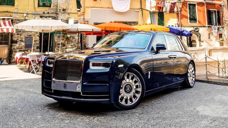 La Rolls Royce dedicata alla Cinque Terre: esemplare unico con galleria 