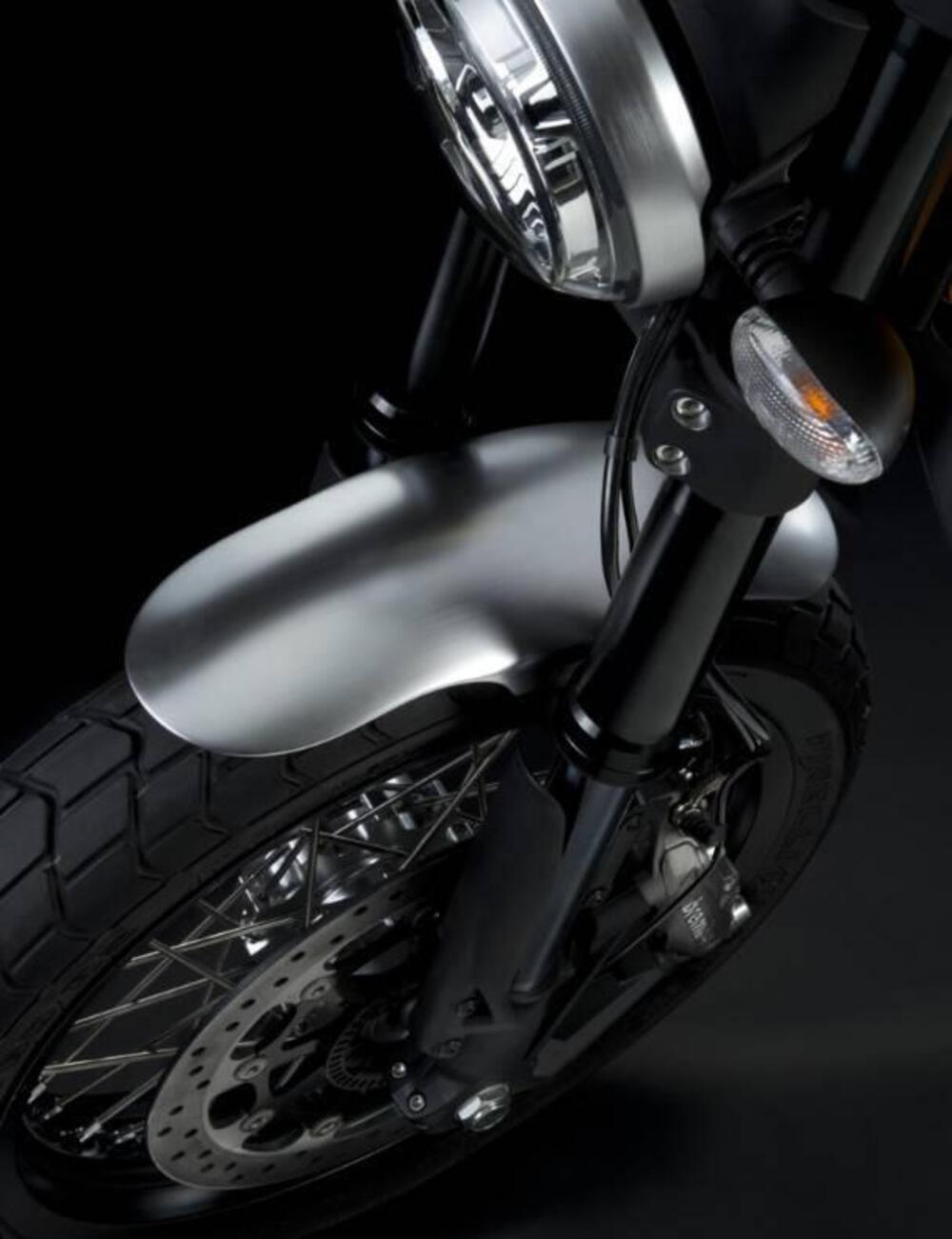 Set di parafanghi in alluminio satinato. Ducati (2)