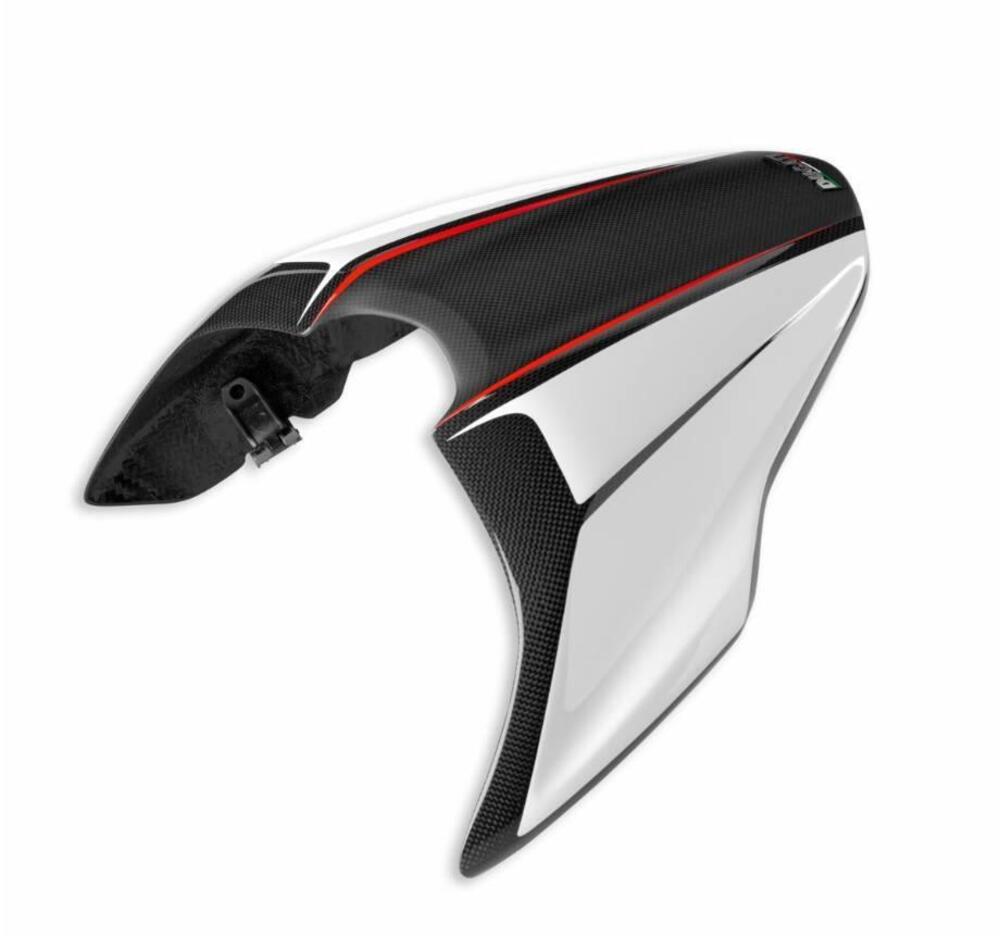 Cover sella passeggero realizzata in carbonio 3k P Ducati (2)