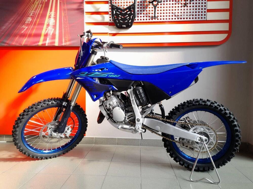 Yamaha YZ 125 (2024) (2)