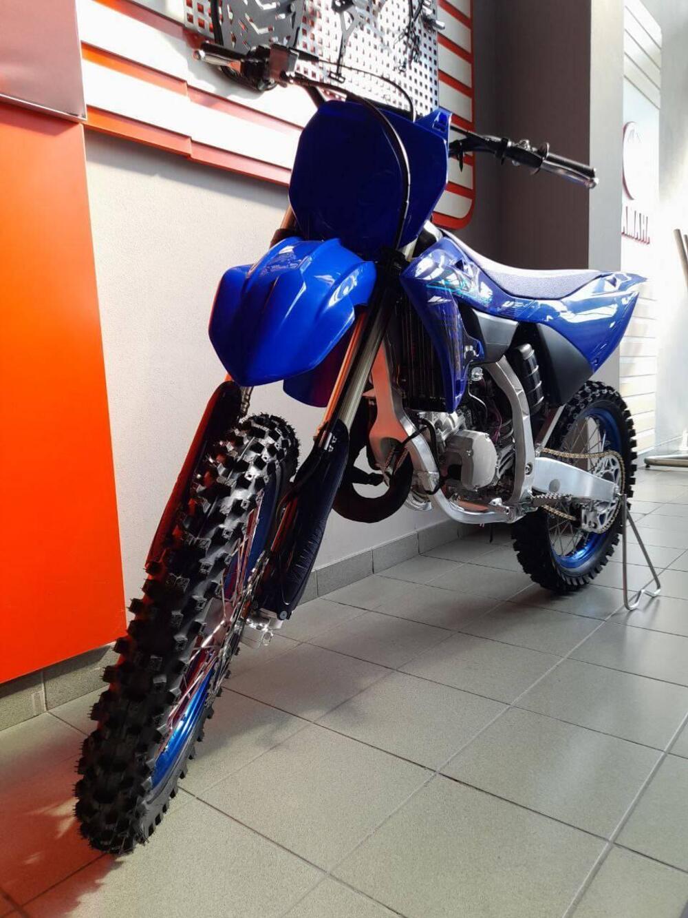 Yamaha YZ 125 (2024) (4)