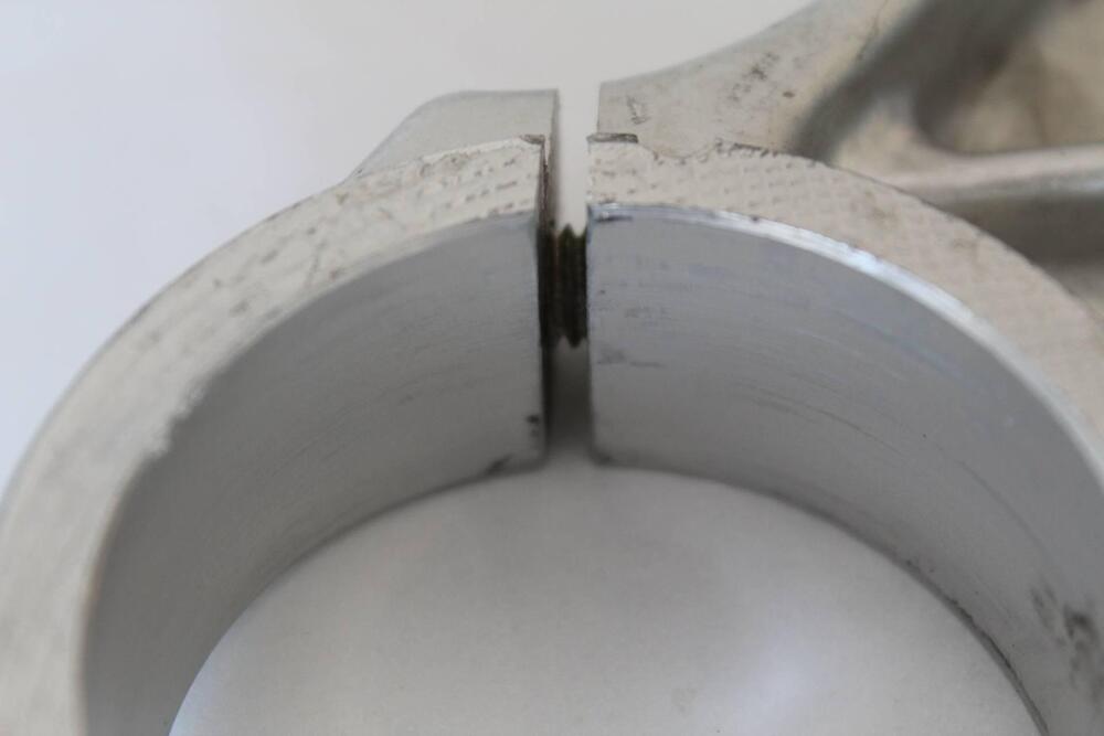 PIASTRA DI STERZO DUCATI 748/916/996/998 (6)