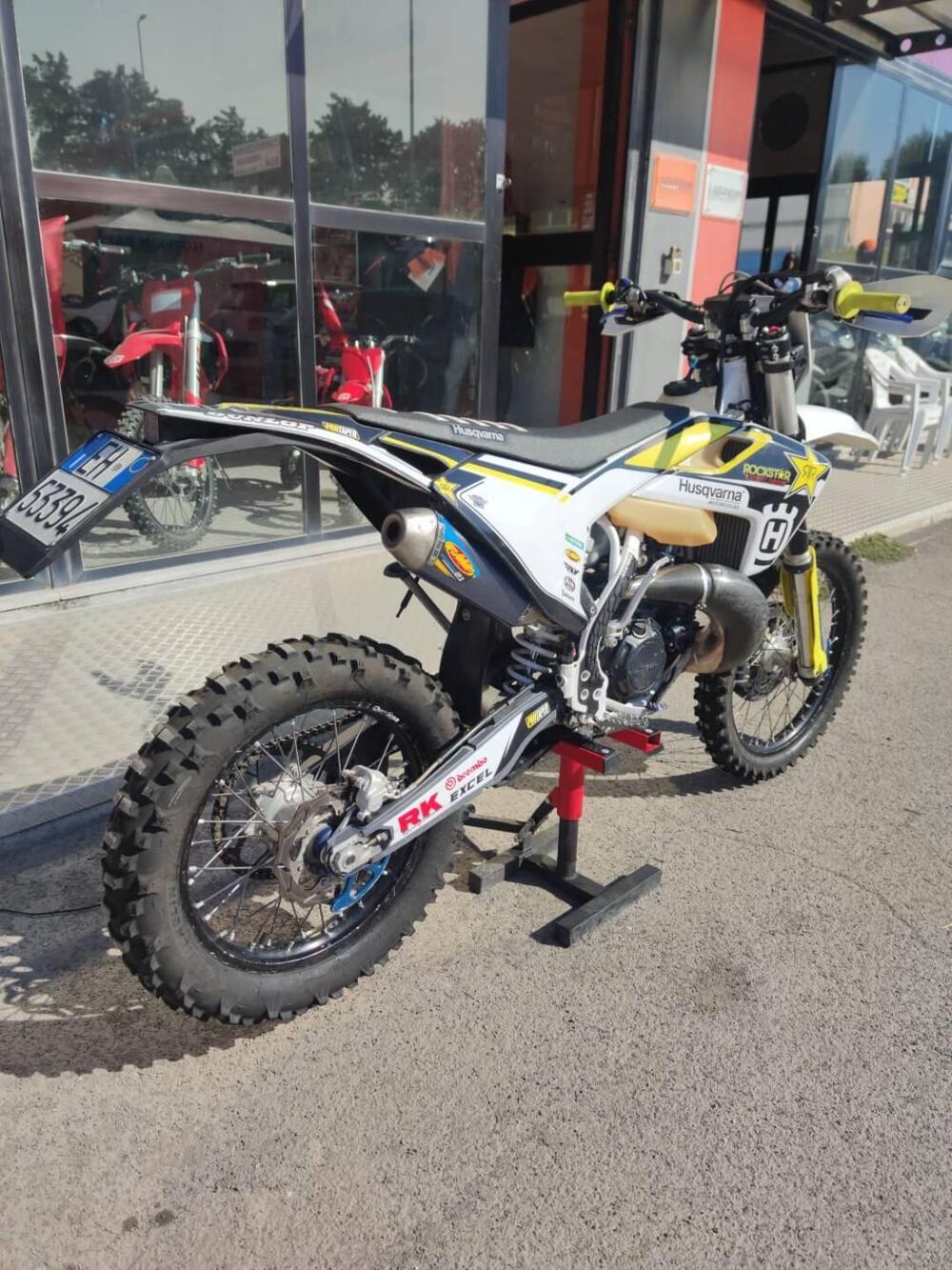 Husqvarna TE 300i (2019) (7)
