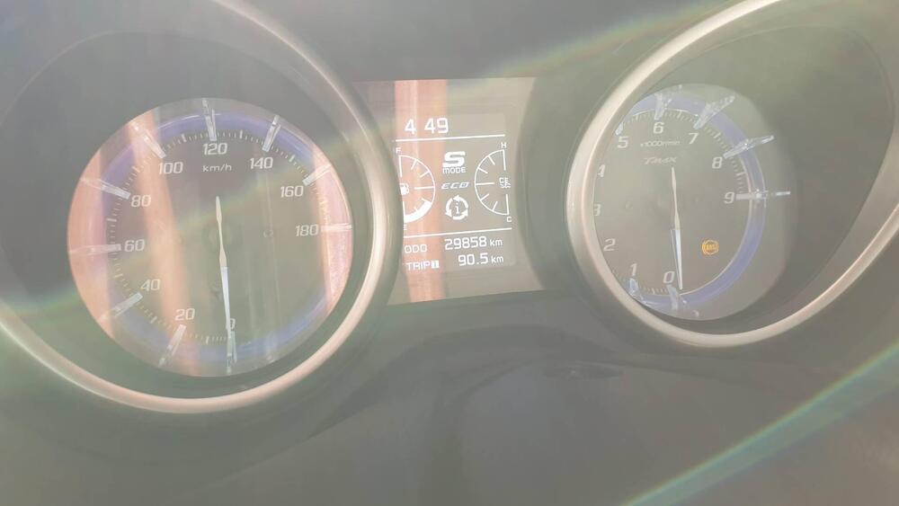 Yamaha T-Max 530 SX Sport Edition (2018 - 19) (2)