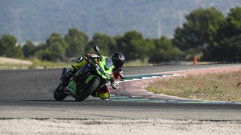 Kawasaki Ninja ZX-4RR TEST: a 15.000 giri tutto &egrave; pi&ugrave; bello [VIDEO e GALLERY]