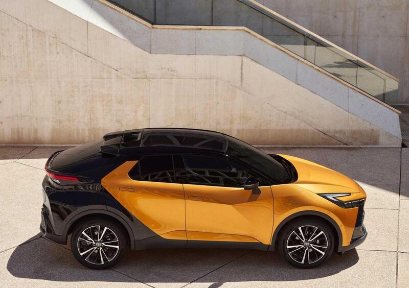Toyota Toyota C-HR (2023-23) (8)