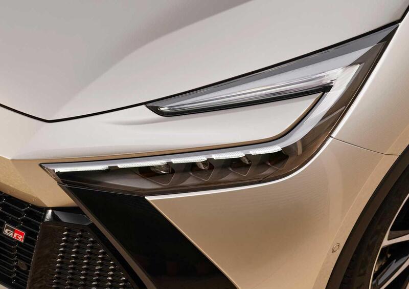 Toyota Toyota C-HR (2023-23) (14)