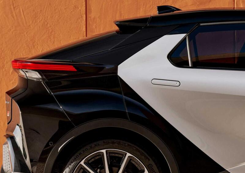 Toyota Toyota C-HR (2023-23) (19)