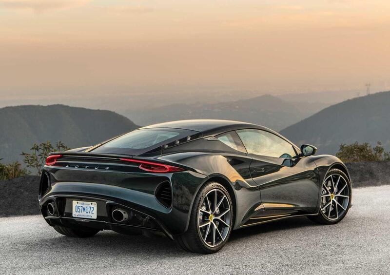 Lotus Emira (2022-->>) (2)