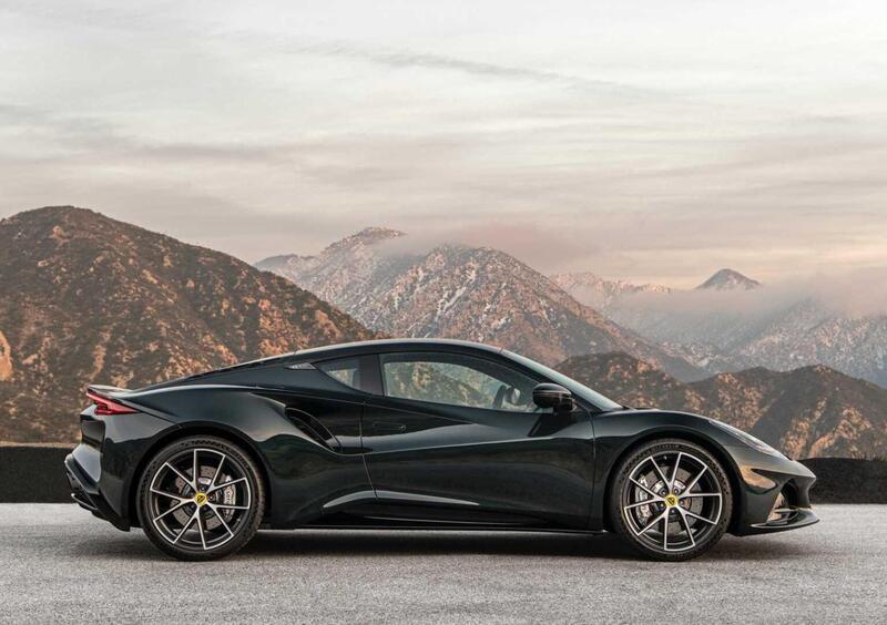 Lotus Emira (2022-->>) (3)